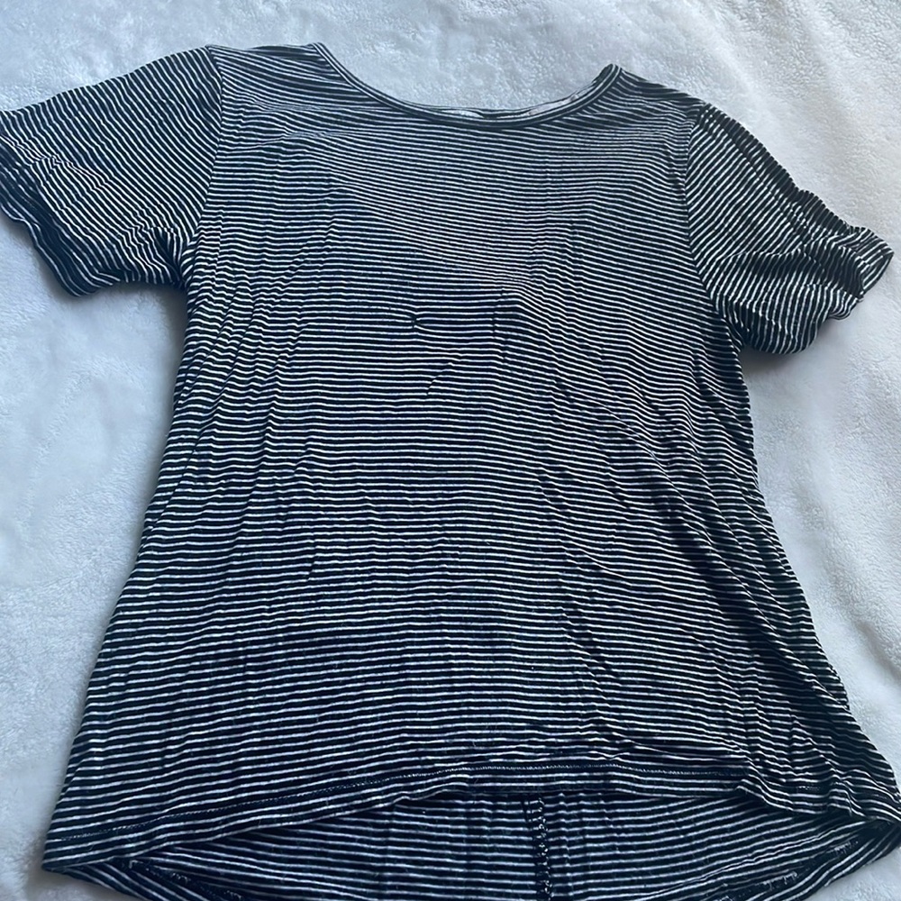 Black and white shirt from Altard state.